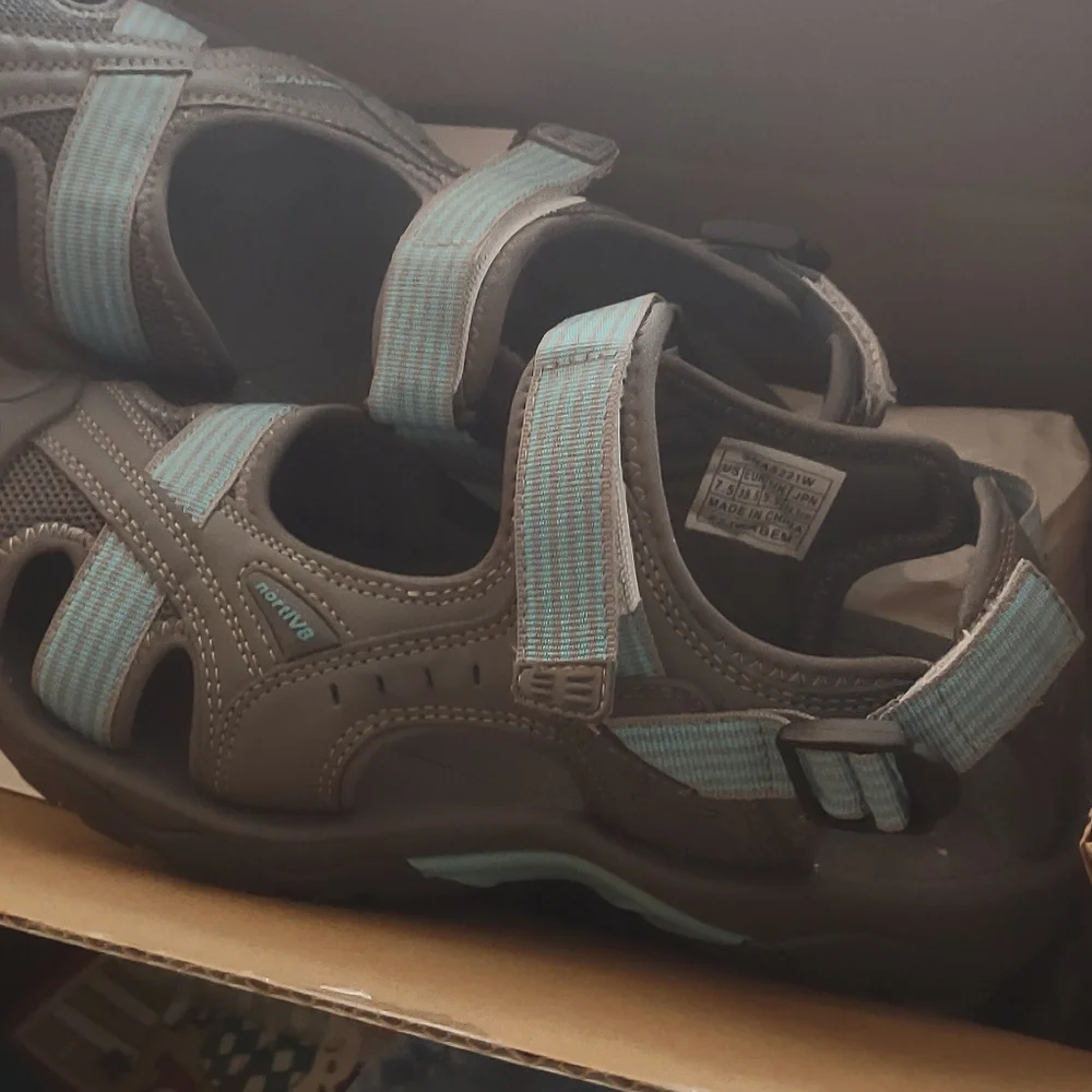 Athletic sandals - Picture 4 of 7